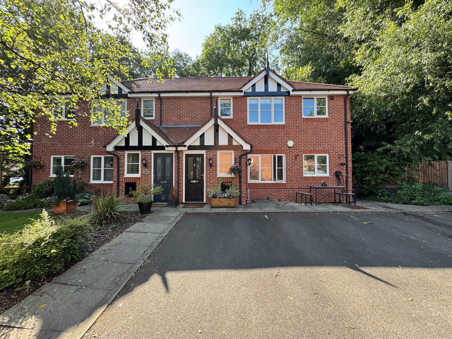 Finsbury Way, Handforth, Wilmslow